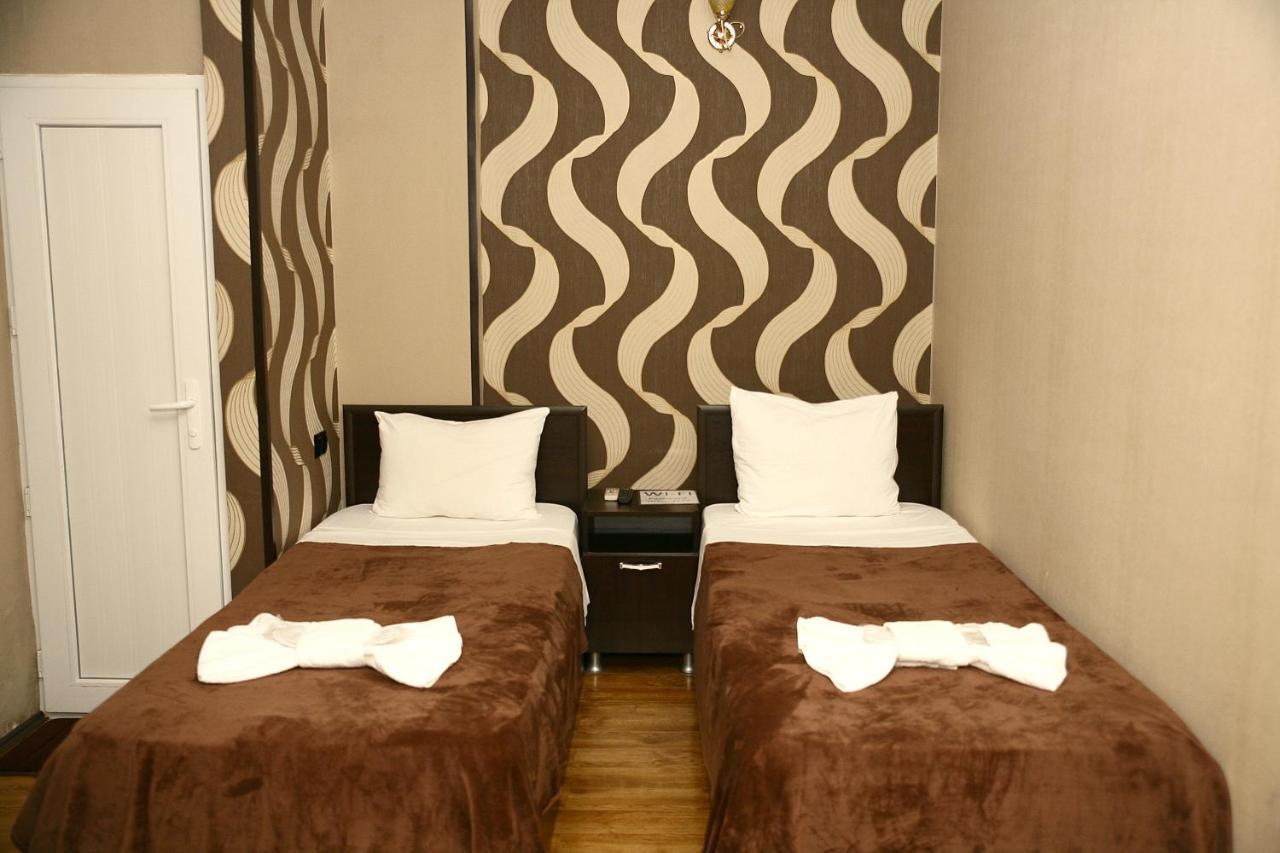 Hotel Richard Тбилиси Екстериор снимка