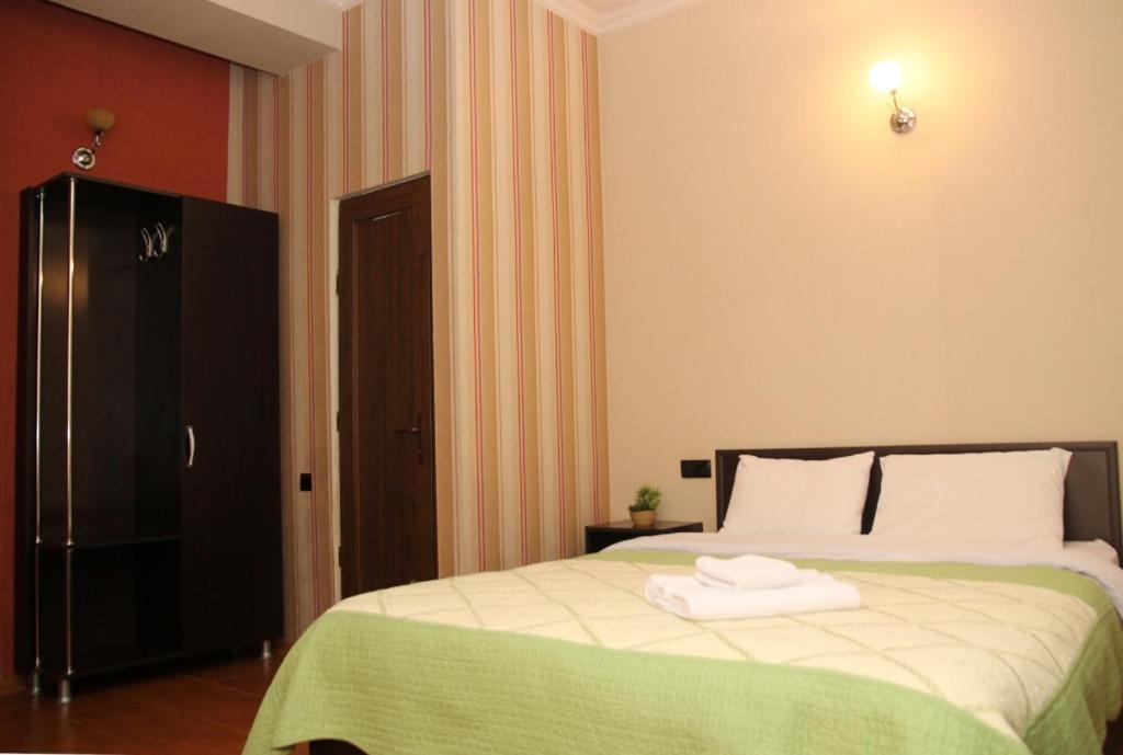 Hotel Richard Тбилиси Екстериор снимка