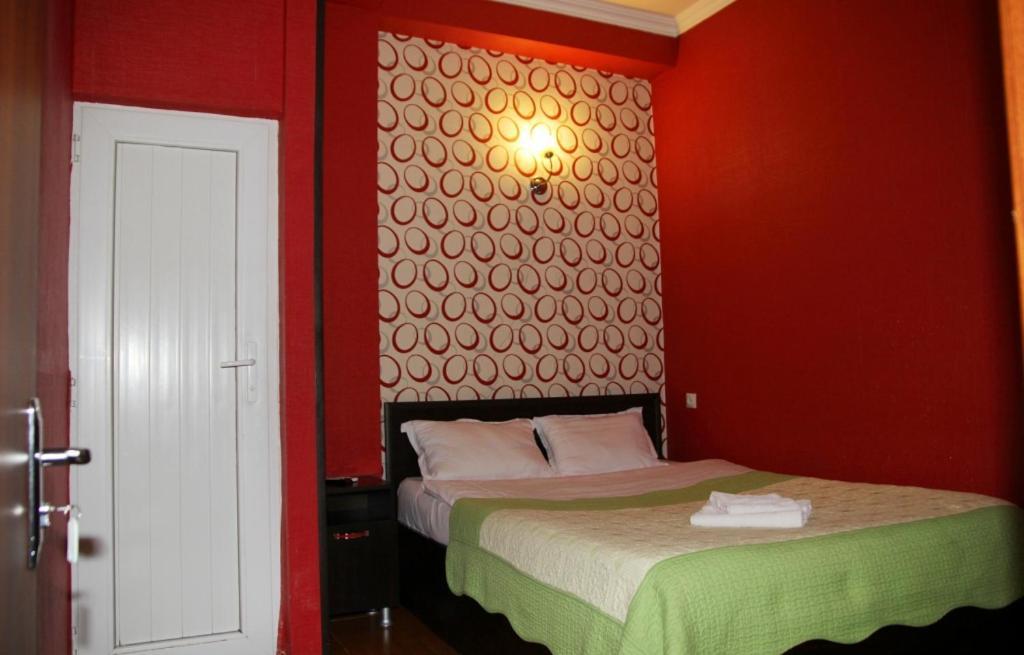 Hotel Richard Тбилиси Екстериор снимка